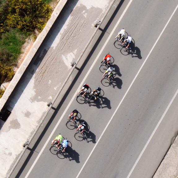 cycle race photographed from a helicopter